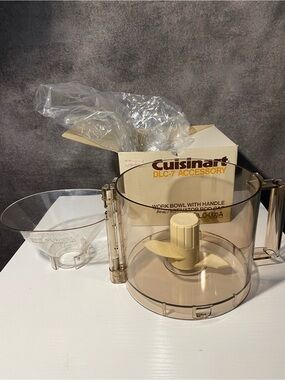 Cuisinart DLC-7 Food Processor Work Bowl DLC-005A Blade Lid Funnel Box